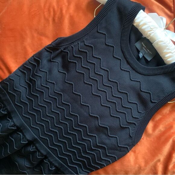 ROMEO AND JULIET BLACK DRESS - Picture 4 of 12